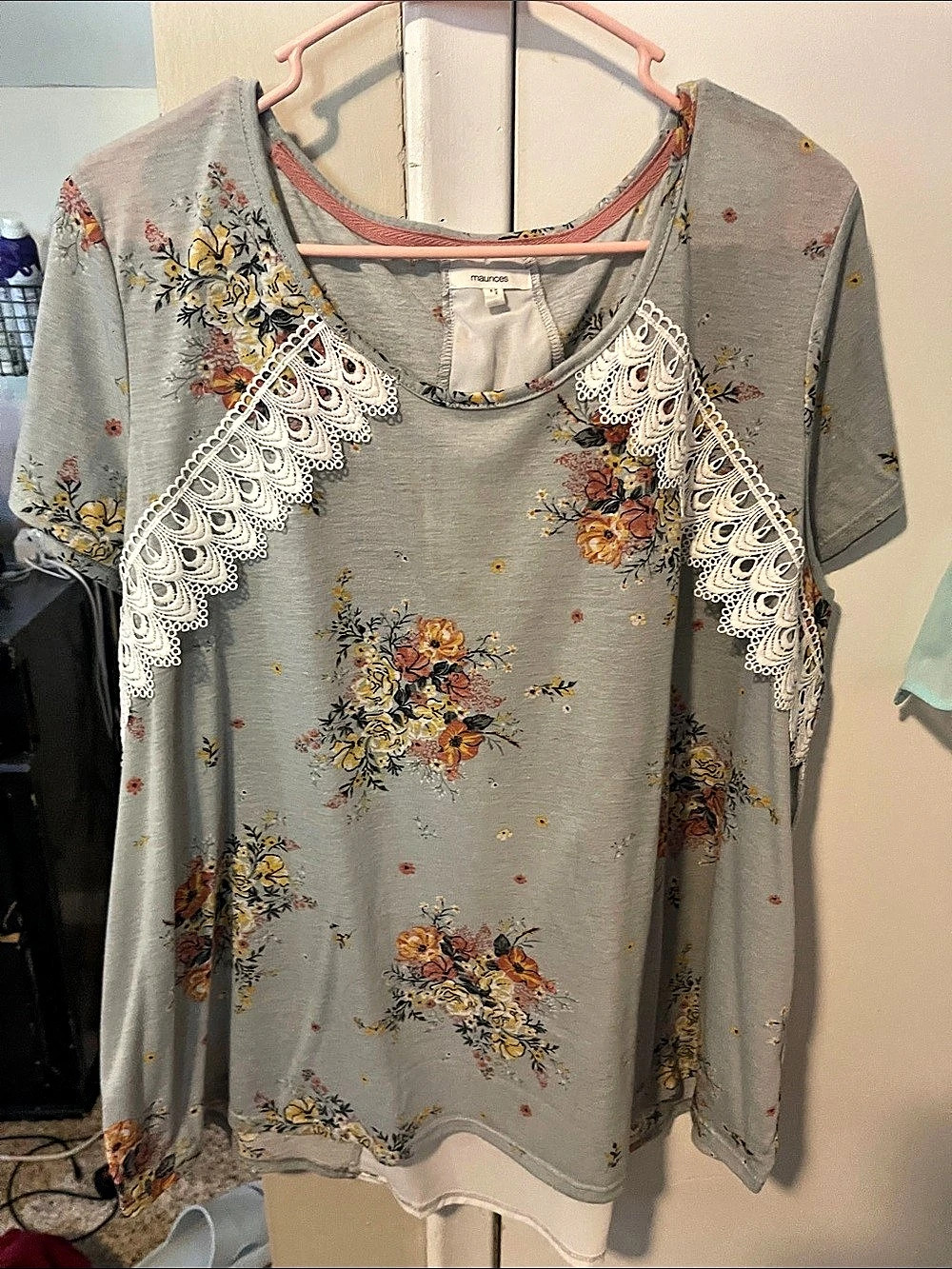 Maurices Floral Lace Trim Tunic Gray Size 2